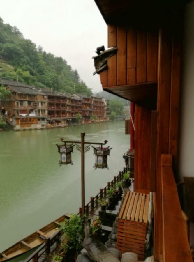 沱江缘民宿 Fenghuang Buitenkant foto